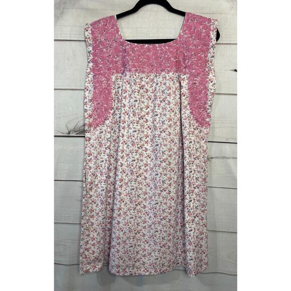 J. Marie Dress Size MED White Pink With Flowers Flirty FUN Spring Summer - Picture 4 of 5